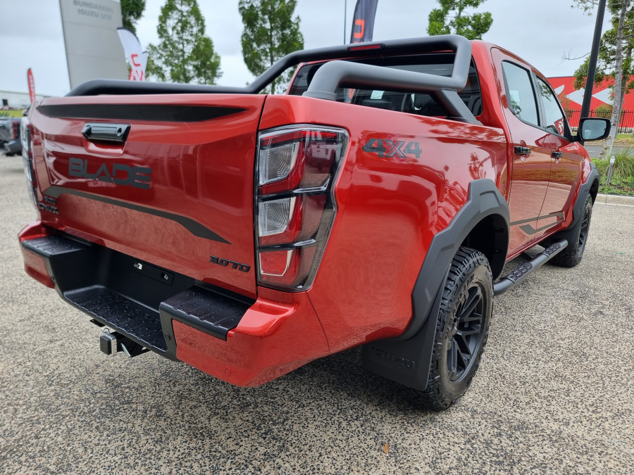 2026 Isuzu D-MAX RG BLADE Ute Image 3
