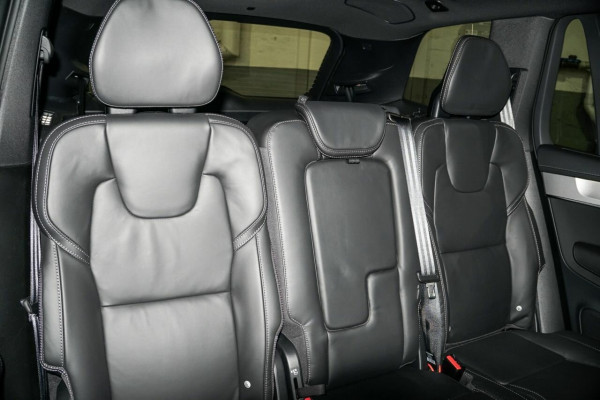 2026 Volvo XC90 L Series Black Edition SUV Image 9