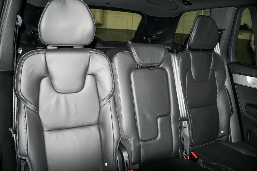 2026 Volvo XC90 L Series Black Edition SUV Image 9