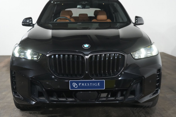 2023 BMW X5 xDrive30d M Sport SUV Image 3