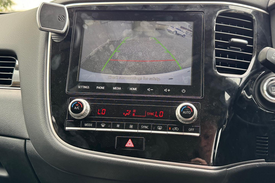 2020 MY21 Mitsubishi Outlander ZL LS SUV Image 18