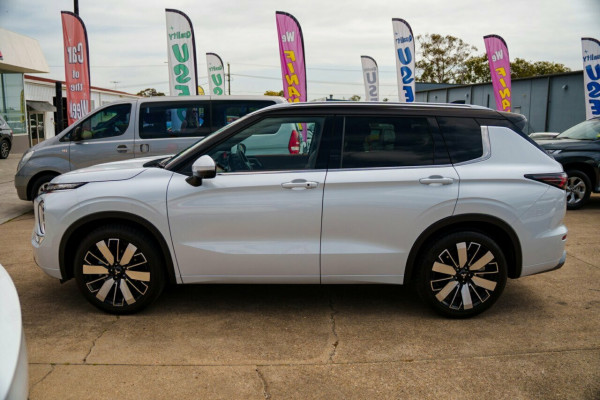 2025 Mitsubishi Outlander ZM Exceed Tourer SUV Image 4