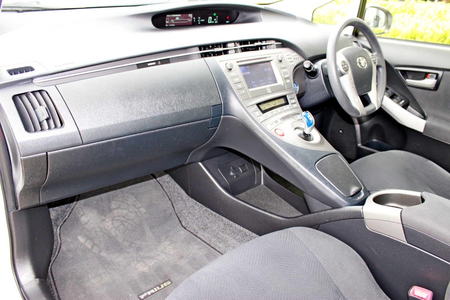 2012 Toyota Prius ZVW30R  Liftback Image 11