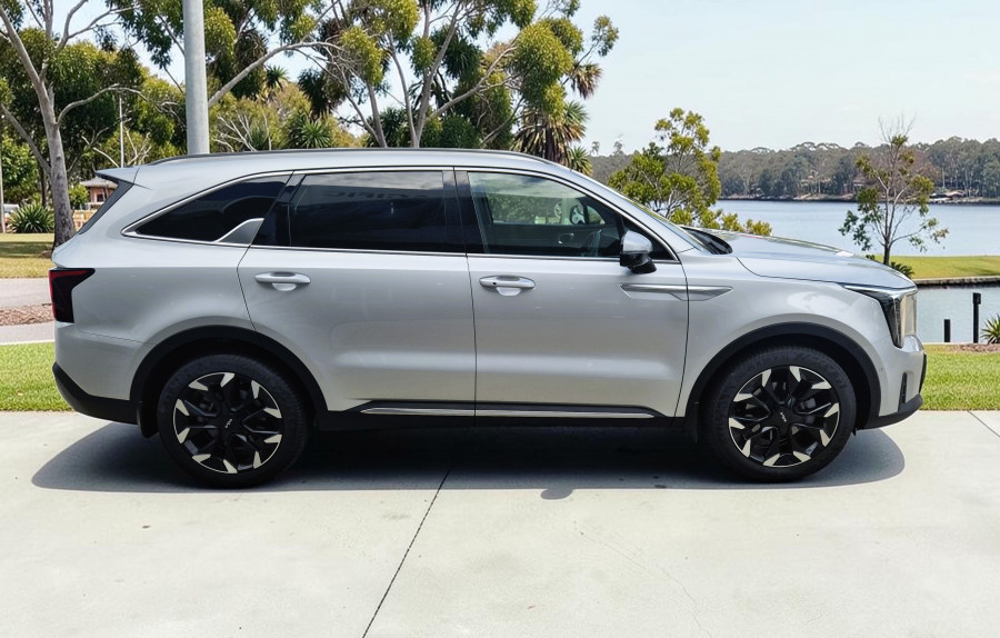 2025 Kia Sorento MQ4 PE GT-Line SUV Image 8
