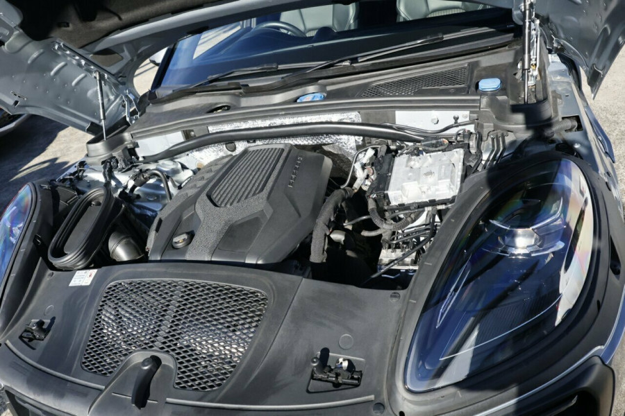 2022 MY23 Porsche Macan 95B T SUV Image 24