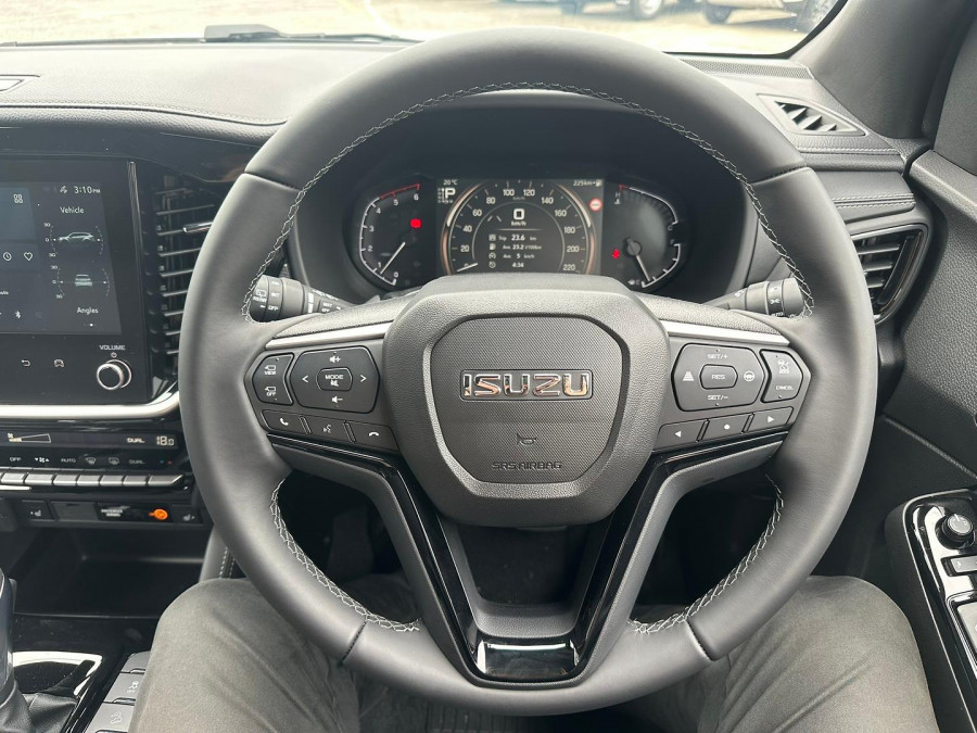 2026 MY25.5 Isuzu MU-X RJ LS-T SUV Image 28