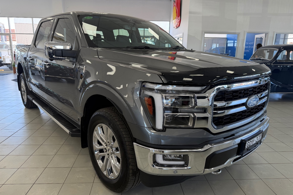 2024 Ford F-150  Lariat Dual Cab