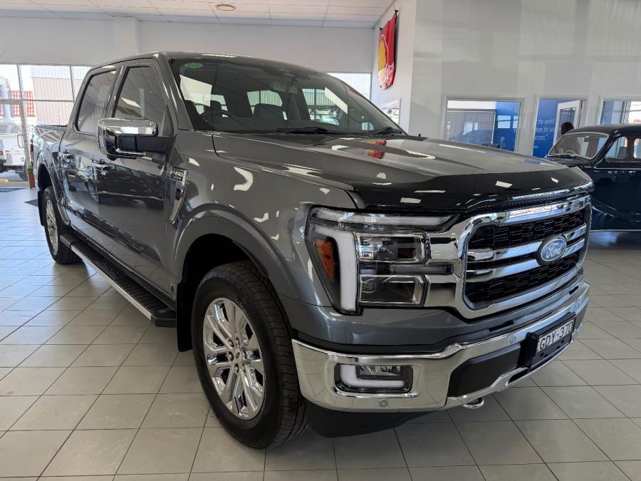 2024 Ford F-150  Lariat Dual Cab Image 1