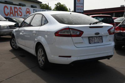 2014 Ford Mondeo MC LX Hatchback Image 2