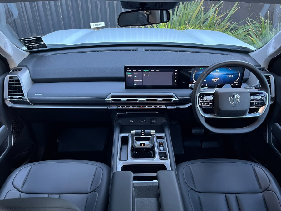 2025 MG U9 Black Edition Ute Image 9