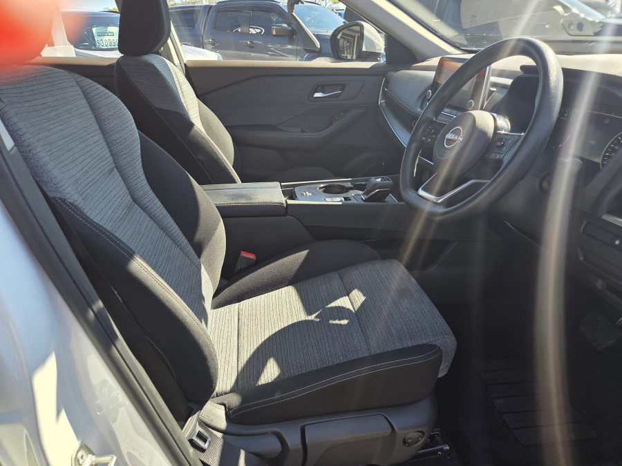 2024 MY25 Nissan X-Trail T33 ST SUV Image 10