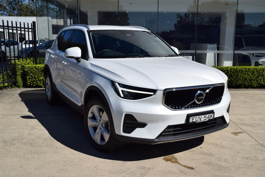 2022 MY23 Volvo XC40 XZ Plus B4 SUV Image 2