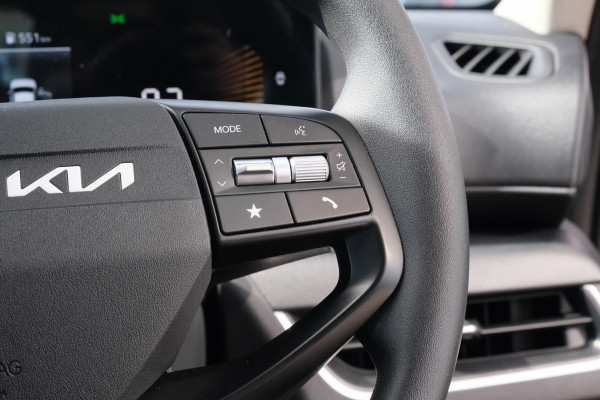 2025 MY26 Kia K4 CL4m S Hatch Image 17