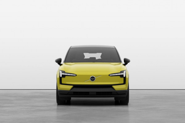 2024 Volvo EX30  Single Motor Extended Range Ultra SUV Image 6