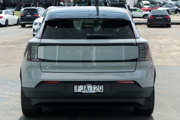 2024 Volvo EX30  Twin Motor Performance Ultra SUV Image 5