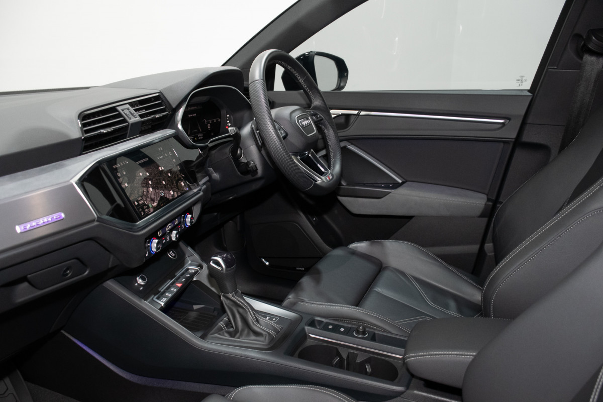 2024 Audi Q3 F3 40 TFSI S line SUV