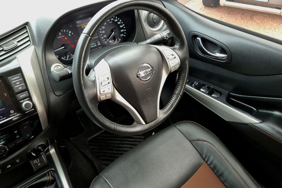2019 Nissan Navara D23 Series 4 N-TREK Dual Cab Pickup Image 7