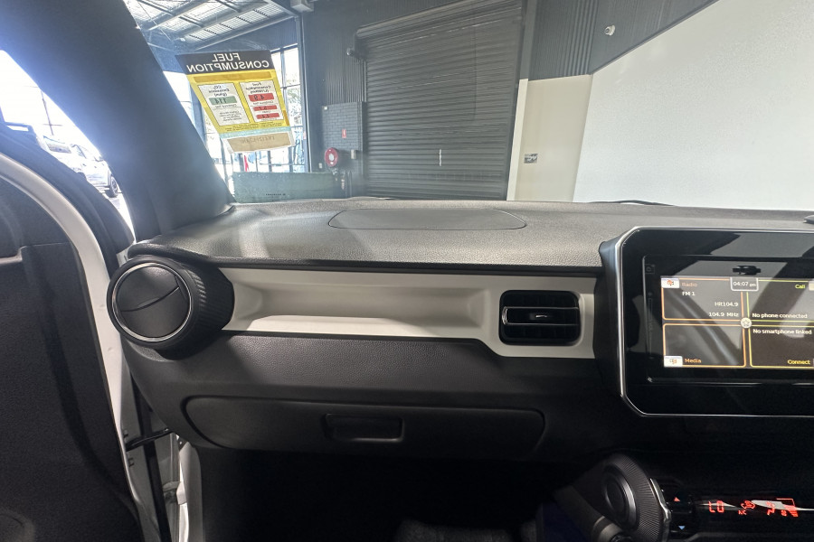 2024 MY23 Suzuki Ignis MF Series II GLX SUV Image 19