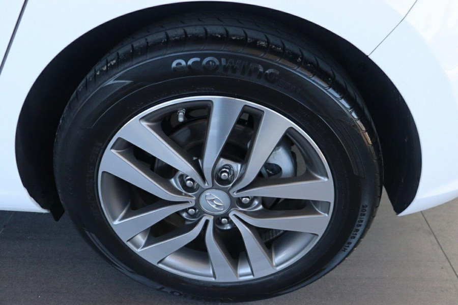 2017 MY18 Hyundai i30 PD Active Hatch Image 12