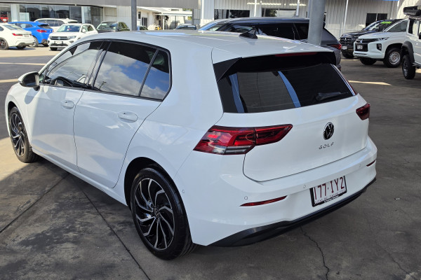 2023 Volkswagen Golf 8 110TSI Life Hatch Image 5