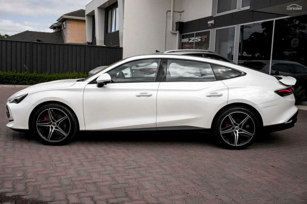 2026 MY25 MG MG7 IP42 Essence Sedan Image 5