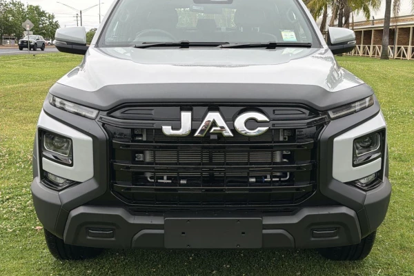 2026 JAC Hunter  Pro Ute Image 2