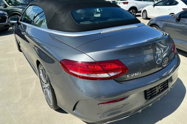 2016 Mercedes-Benz C-Class A205 C200 Convertible Image 5