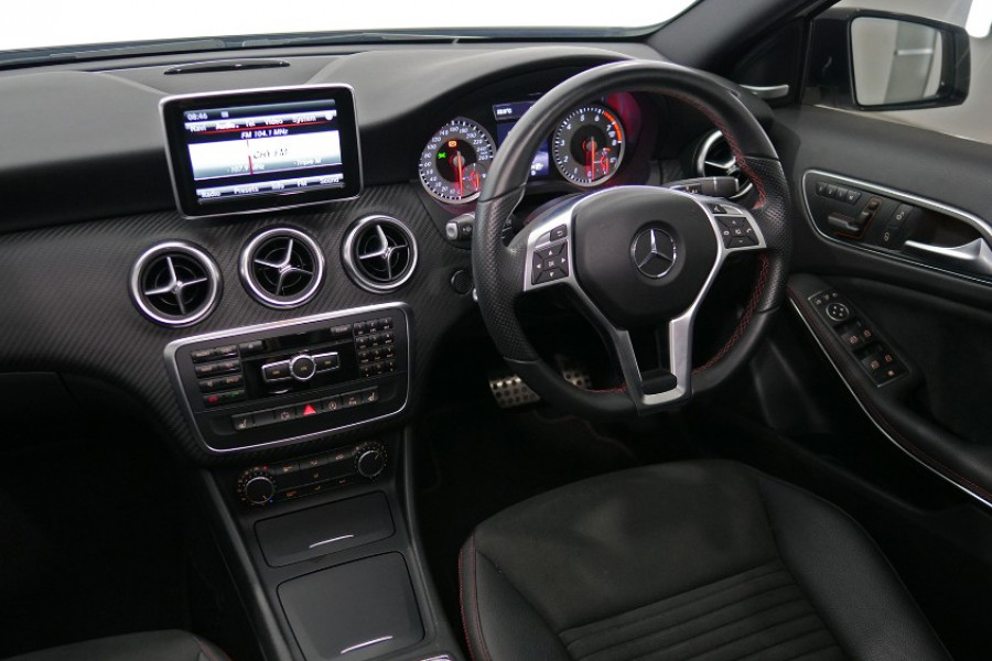 2015 MY06 Mercedes-Benz A-class W176 806MY A200 Hatchback Image 5