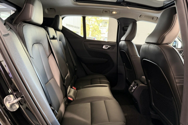 2025 MY26 Volvo XC40 XZ Plus B4 SUV Image 19