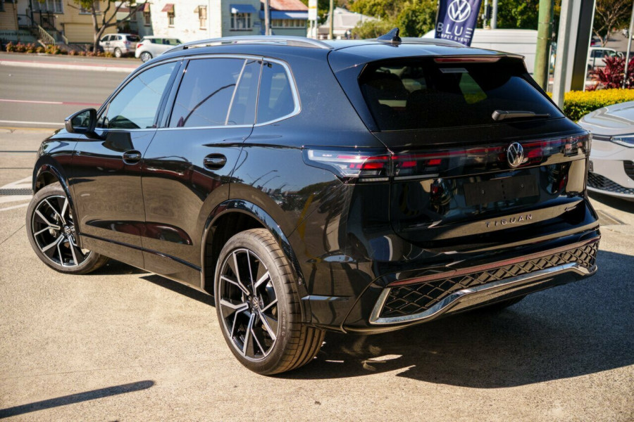 2026 Volkswagen Tiguan CT 195TSI R-Line SUV Image 2