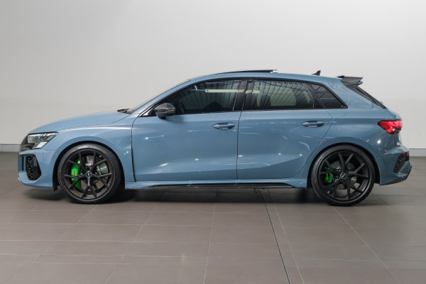 2024 Audi RS 3 GY  Hatch image 3