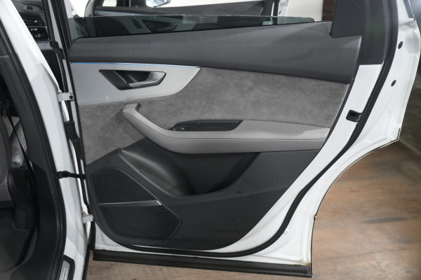 2020 Audi SQ7 TDI SUV Image 34
