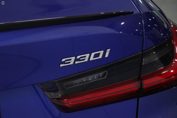 2022 BMW 3 Series G20 330i M Sport Sedan image 4