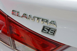 2015 Hyundai Elantra MD3 SE Sedan