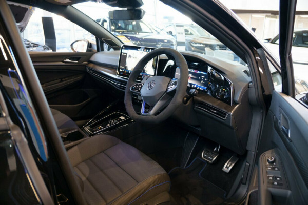 2026 Volkswagen Golf 8.5 R Hatch Image 14