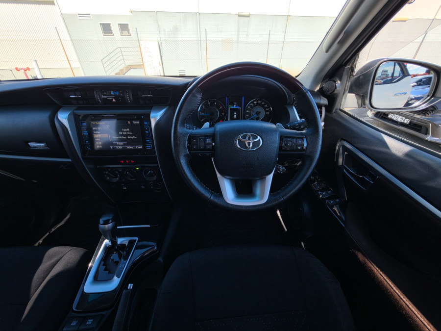 2017 Toyota Fortuner GUN156R GXL SUV Image 14