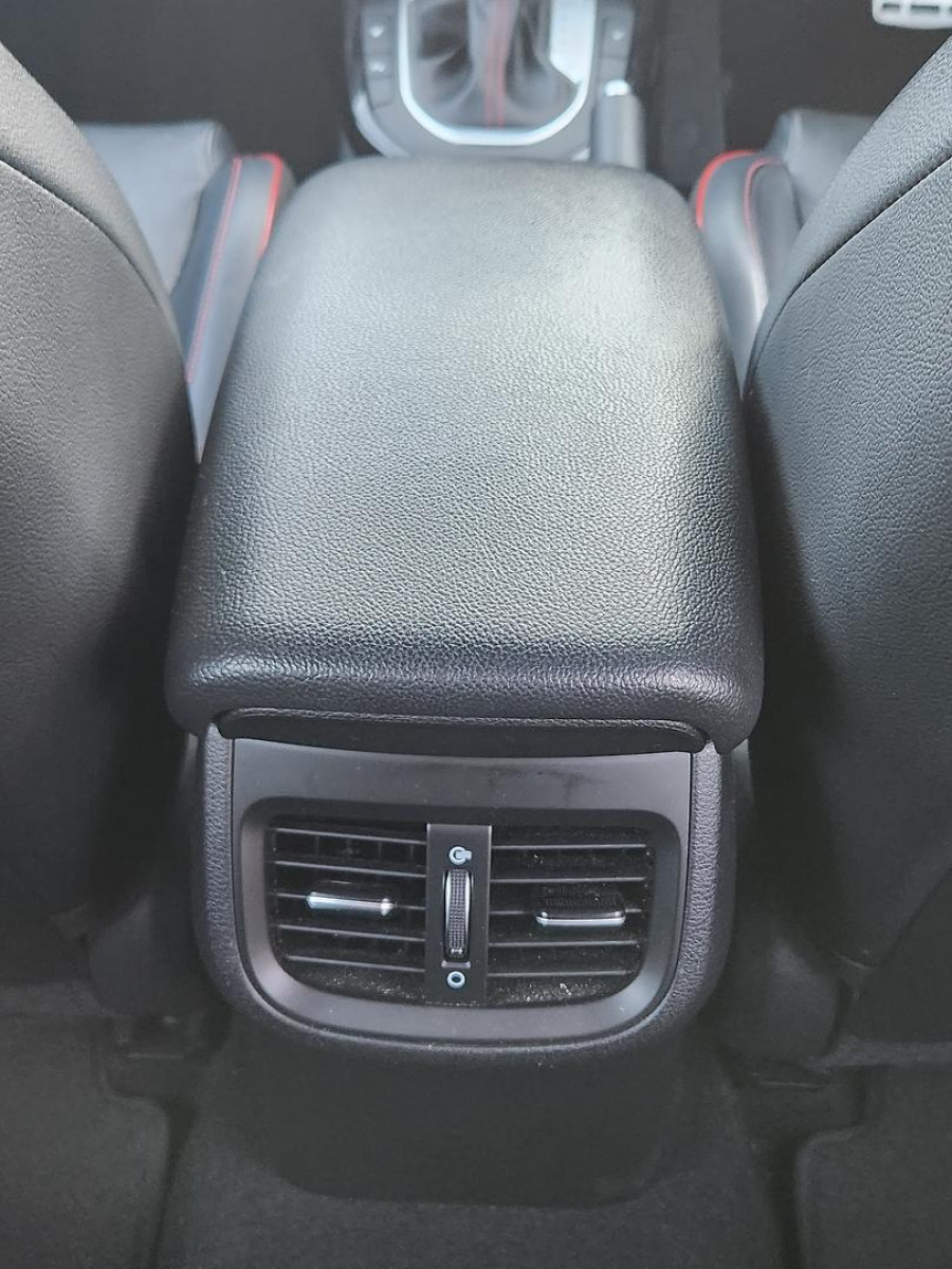 2020 MY1  Kia Cerato BD GT Hatch Image 13