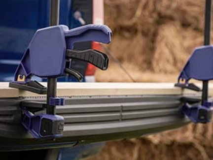 A travelling work bench Image