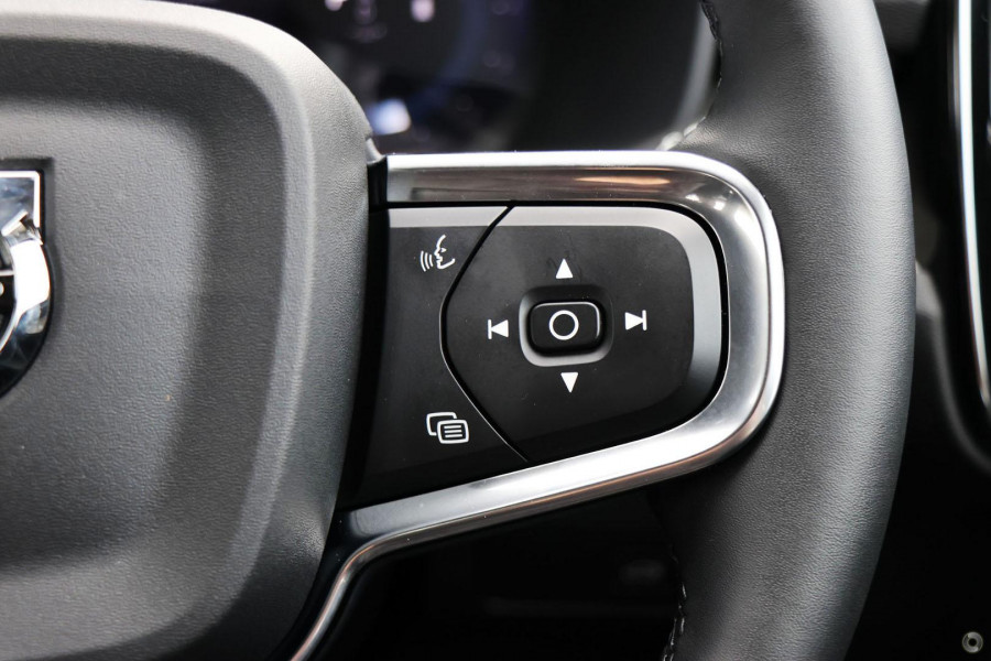 2024 Volvo XC40 XZ Ultimate B4 Bright SUV Image 15