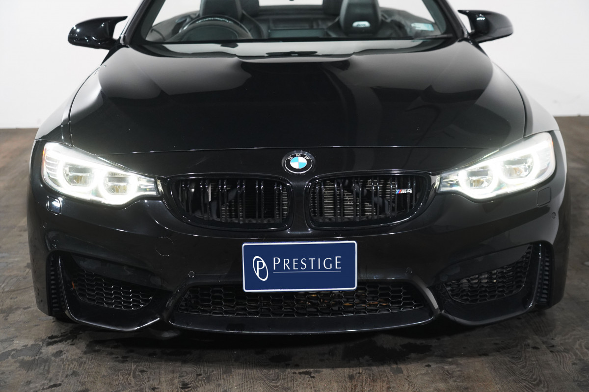 2016 BMW M4 Convertible Image 3