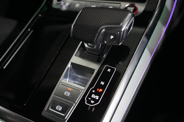 2021 Audi SQ8 F1 TDI SUV Image 17