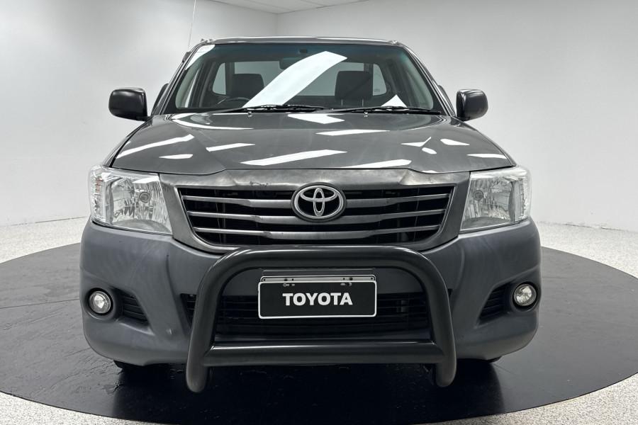 2015 MY14 Toyota HiLux WorkMate Cab Chassis Image 20