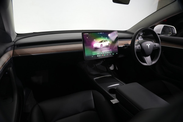 2022 Tesla Model 3  Rear-Wheel Drive Sedan Image 11