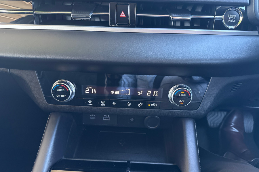 2024 Mitsubishi Outlander ZM LS SUV Image 18
