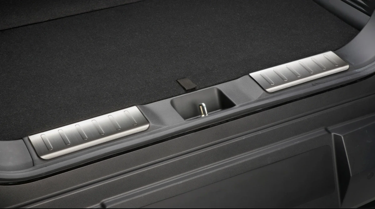 e VITARA Back Door Scuff Plate