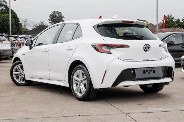 2022 Toyota Corolla ZWE219R  Ascent Sport Hybrid Hatch Image 2