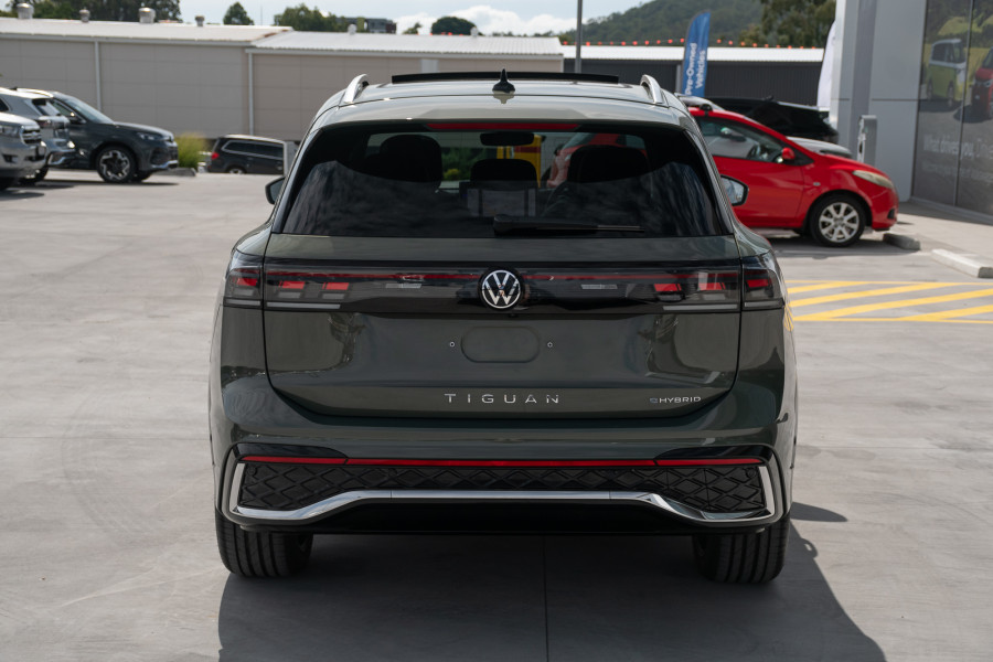 2026 Volkswagen Tiguan CT 200TSI eHybrid R-Line SUV Image 5