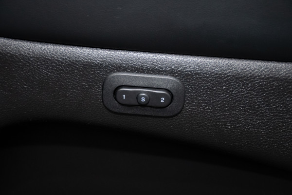 2021 Jeep Grand Cherokee S-Limited SUV image 13