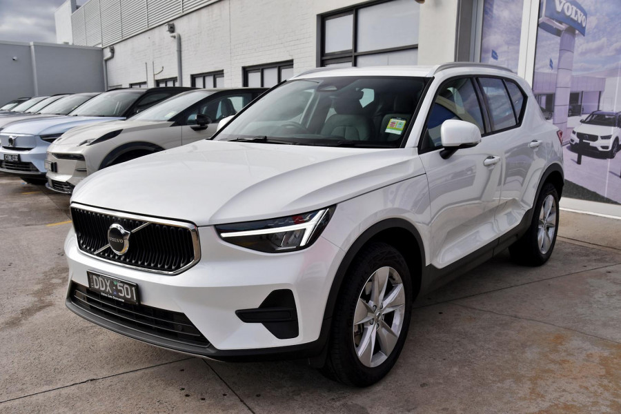 2024 MY25 Volvo XC40 XZ Plus B4 SUV Image 21