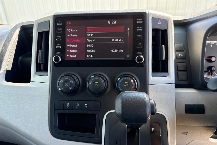 2021 Toyota HiAce GRH300R  Van Image 17